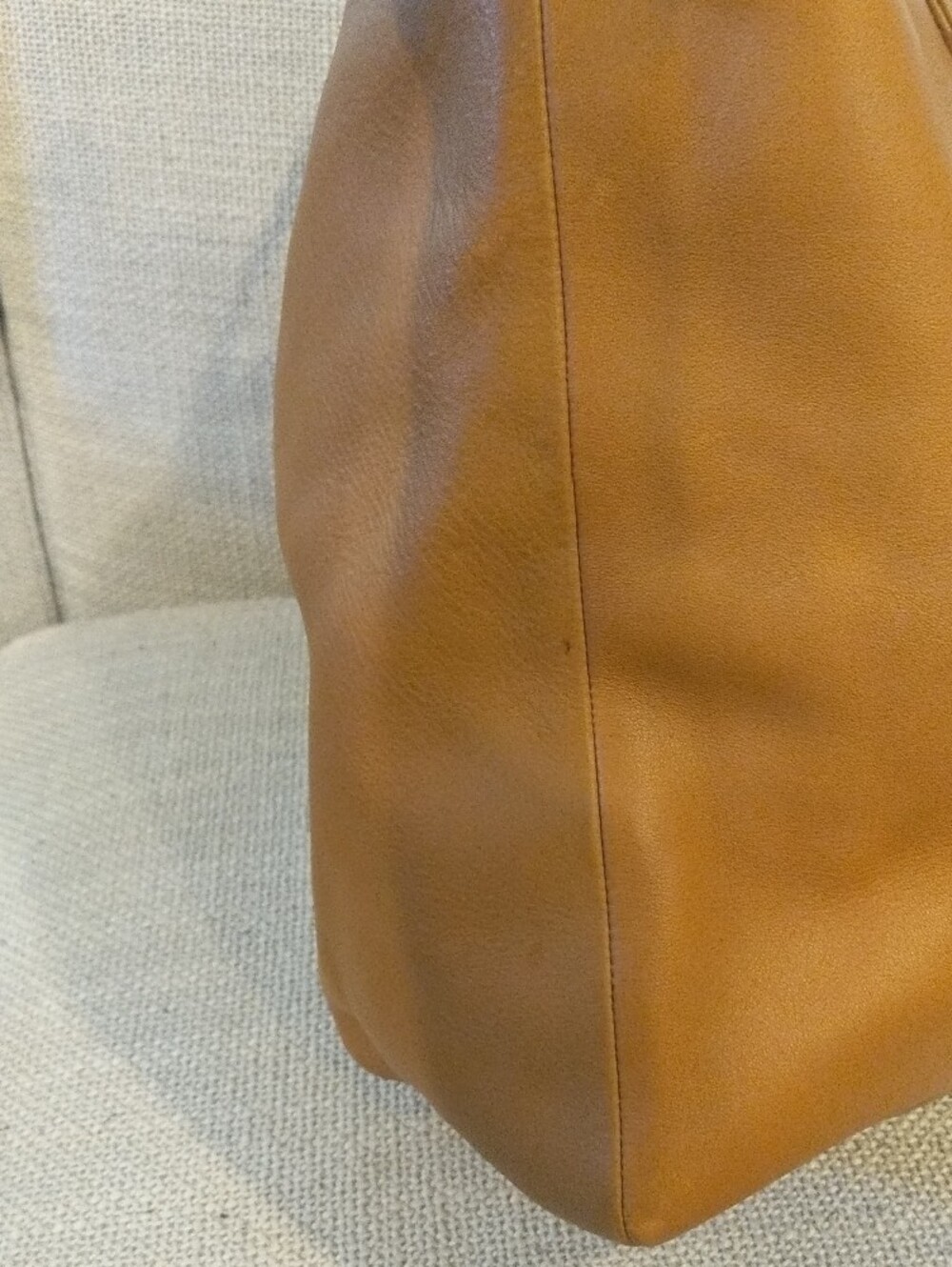 ✨ RARE FIND: Vintage USA BAGGU Minimalist Leather Tote in Saddle Tan ✨ - Picture 5 of 16